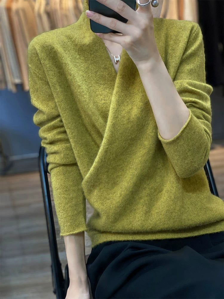 Banal Pure Wool Sweater Cross Collar Top