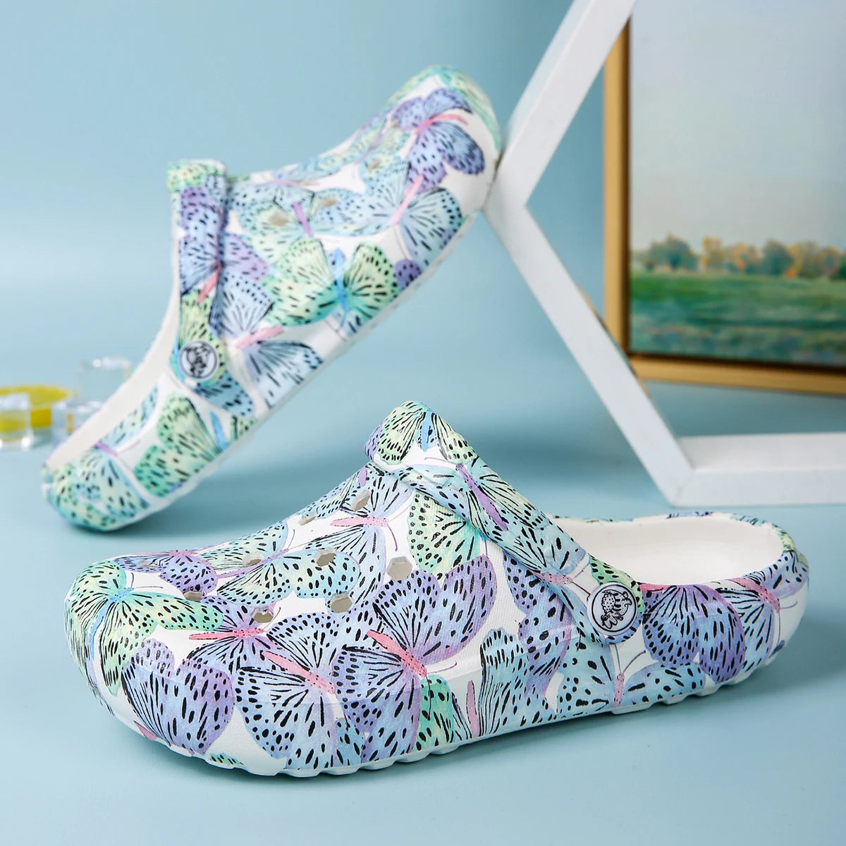 Women's Cartoon Stylish Print Garden Shoes, Lightweight Flat Two-way Wear Home Garden Clogs, Breathable Non-slip Beach Sandals