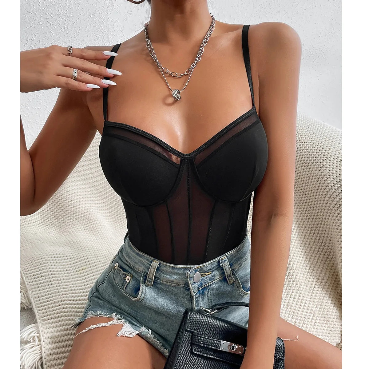 Sexy tight fitting women's clothing, deep V-neck shaping, adjustable shoulder straps, reinforced soft padded bra, top