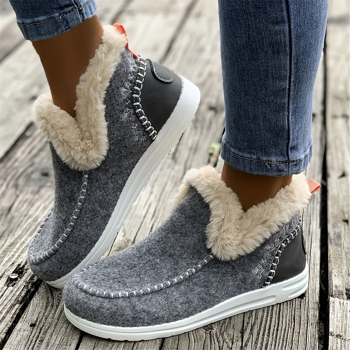 Cozy Winter Warmth Shoes - Plush Lined, Thermal Insulation, Round Toe, Slip-On Design, Comfortable Outdoor Walking Shoes for Col