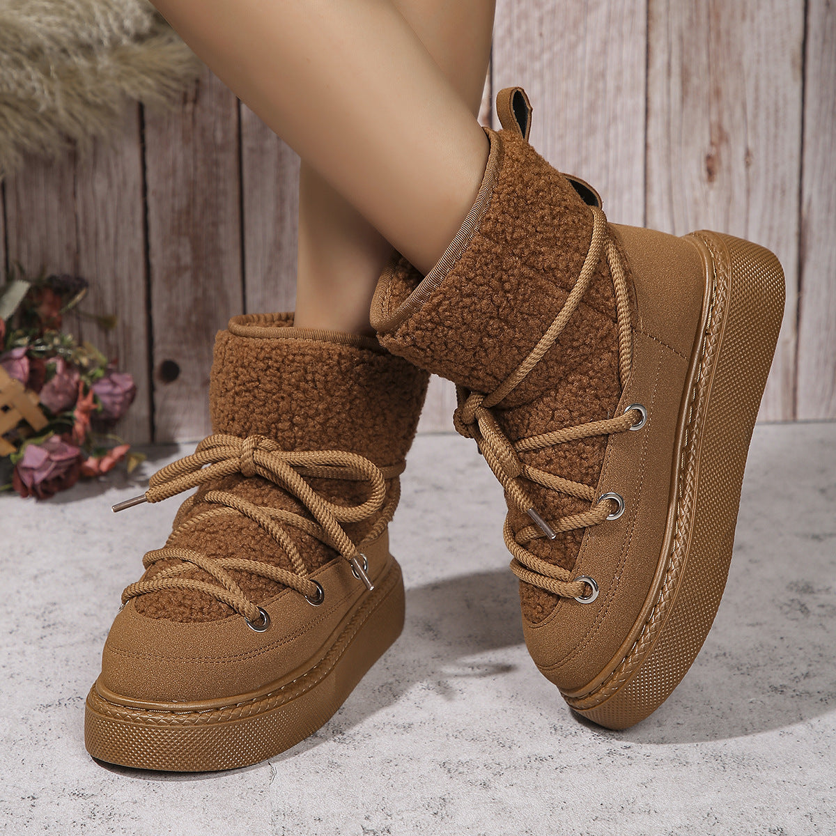 Lace-up Moccasin